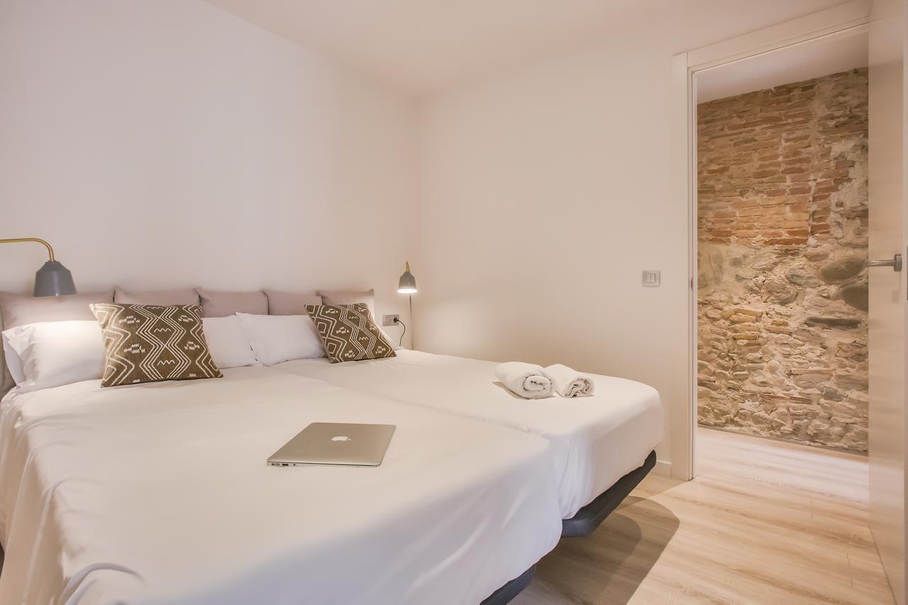 Flateli -Placa Catalunya 3-2 Girona Exteriör bild