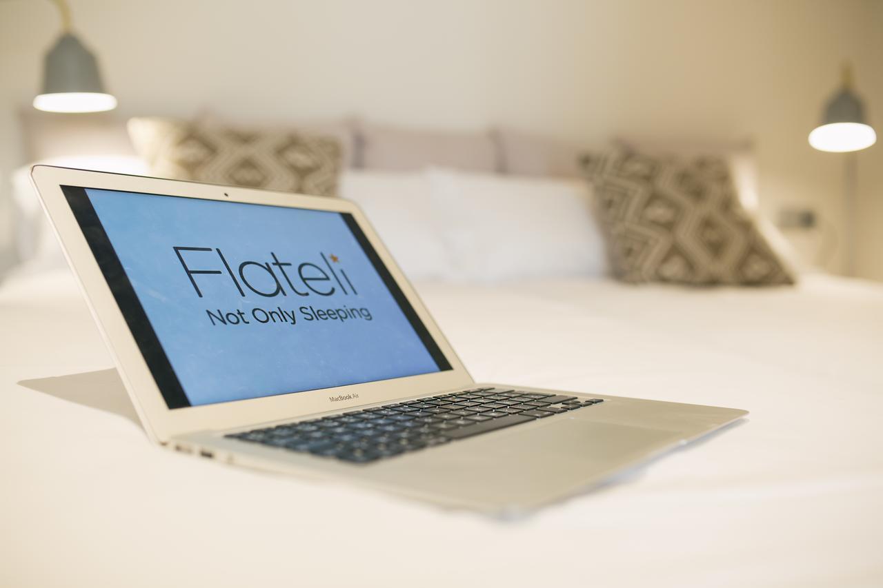 Flateli -Placa Catalunya 3-2 Girona Exteriör bild